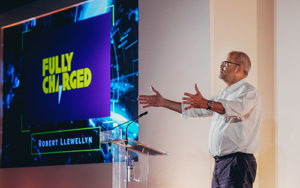 SPEAKER ROBERT 1web Vending celebrates at AVS Conference 2019