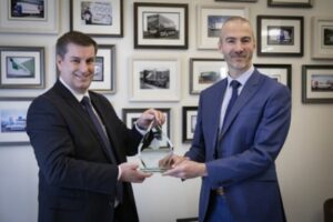 WAterlogic Waterlogic rewards DPD for plastic-saving tactics